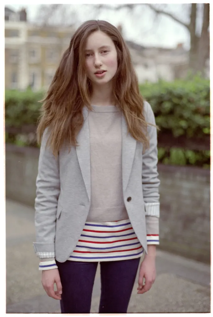 Uniqlo: Uniqlooks — commercial, fashion and portrait photograph in London, UK, frame 7 of 49.